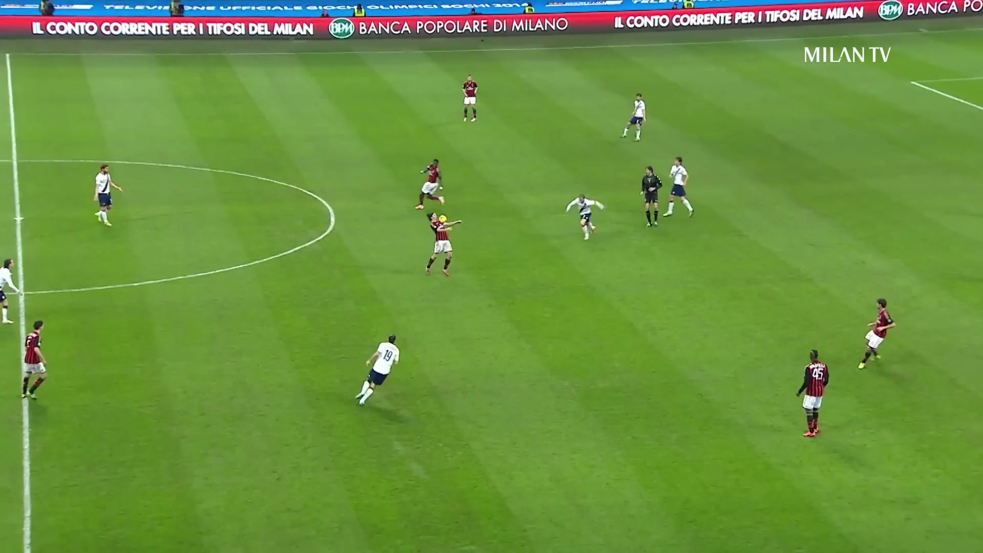 脖子以下世界级巴洛特利米兰时期轰进的神级世界波