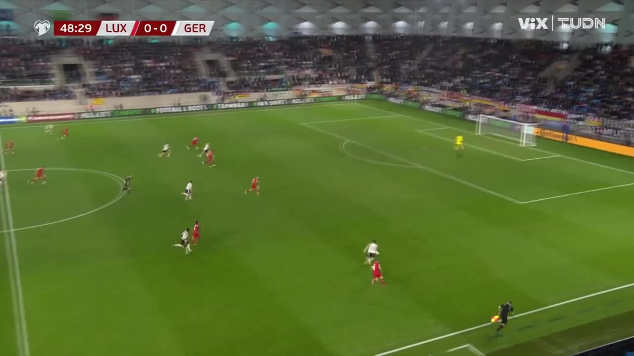 德国打破僵局萨内传中送助攻沃尔特马德铲射破门