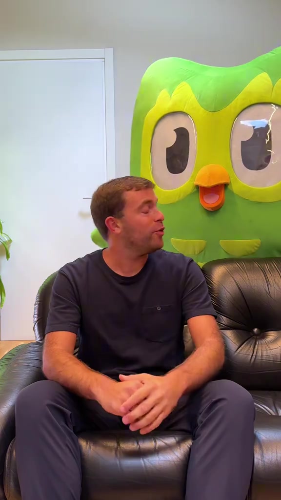 砸场的来了罗马诺宣布扎卡回归英超的HWG与平时不太一样